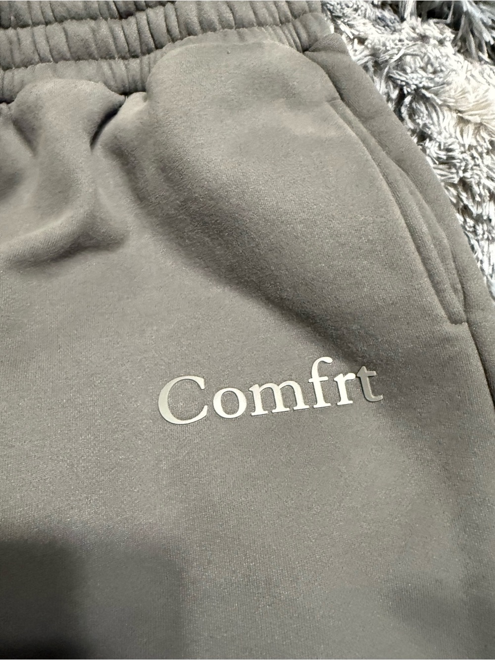 Comfrt Women's Gray Track Joggers